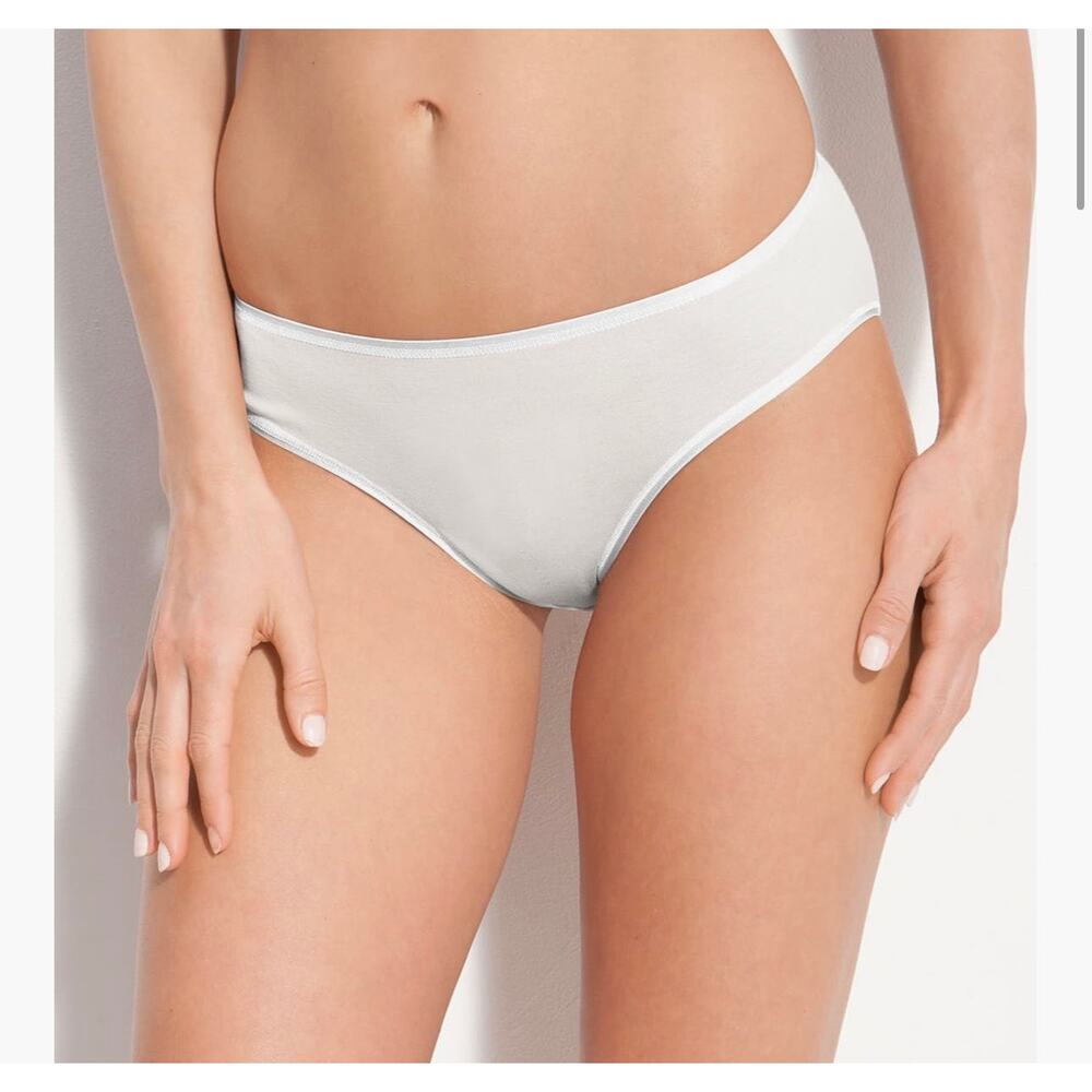 Hanro Cotton Seamless Hi-Cut Briefs - White, Size Small